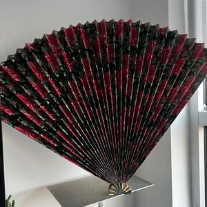 Nantucket Distributing Christmas Poinsettia Decorative Paper Fan Brass Base 21in